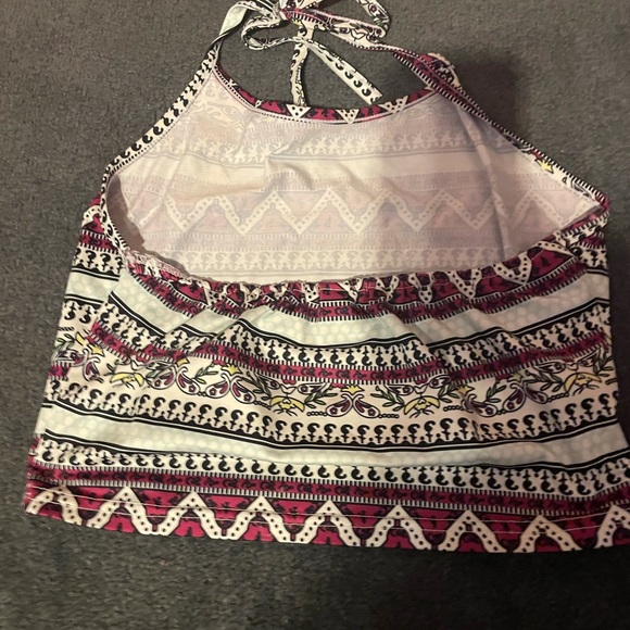 Halter top - Picture 3 of 3